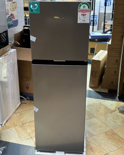 Hisense 154L 2-Door Fridge